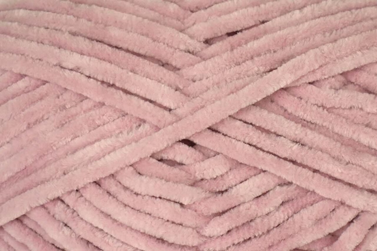 Bella Chenille by Universal Yarn - #127 Blush - 100% polyester super bulky yarn